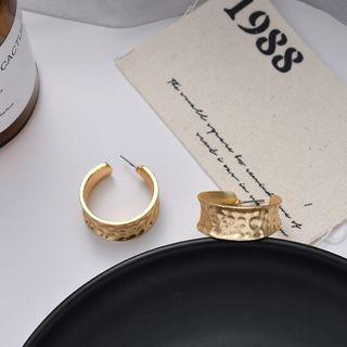 Embossed Ear Stud 1 Pair - Gold - One Size