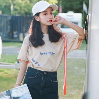 Short-sleeve Lettering Strap Detail Top