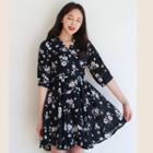 Elbow-sleeve Gathered-waist V-neck Sheath Dress
