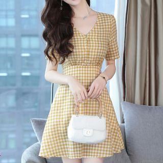 Plaid Short-sleeve V-neck A-line Dress