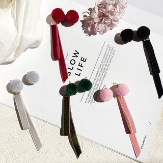 Non-matching Pompom Earring