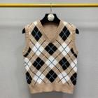 Argyle V-neck Knit Vest Khaki - One Size