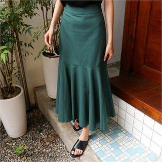 Zip-side Ruffle-hem Maxi Skirt
