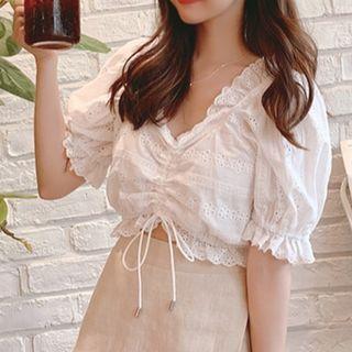 Short-sleeve V-neck Blouse / A-line Skirt