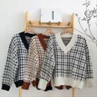 Houndstooth V-neck Long-sleeve Sweater