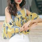 Pineapple Print Cut Out Shoulder Elbow Sleeve Top