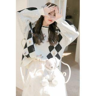 Argyle Flower Detail Sweater Whiet - One Size