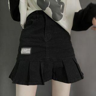 Applique Denim Pleated Short Skirt