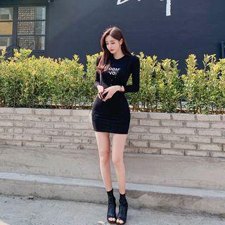 Set: Cropped Cardigan + Sleeveless Letter Print Minidress