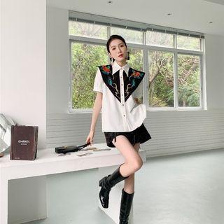 Short-sleeve Flower Embroidered Shirt / Shorts