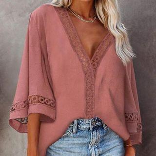 Lace Trim 3/4-sleeve V-neck Top