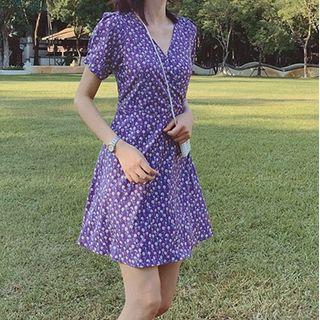 Short-sleeve Floral Print V-neck Mini Dress
