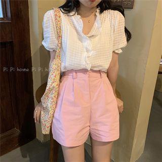 Short-sleeve Ruffled Trim Top / Plain Shorts