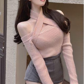 Off-shoulder Cross-front Halter Ribbed Top