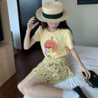 Short-sleeve Cartoon Print T-shirt / Floral Mini A-line Skirt