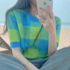 Short-sleeve Color Block Knit Top Green - One Size