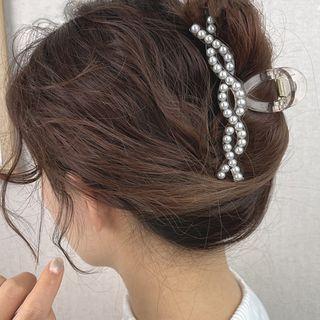 Faux Pearl Hair Clamp Beige - One Size