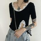 Short-sleeve Lace Trim Slit Cropped T-shirt Black - One Size