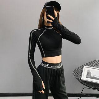 Thumbhole Mock-neck Crop T-shirt