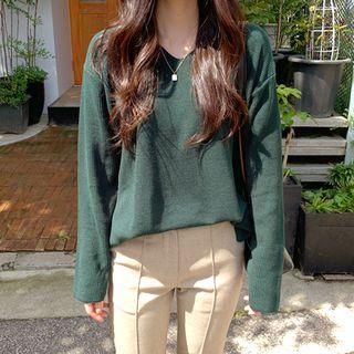 V-neck Deep-slit Rib-knit Top