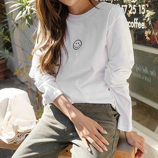 Plus Size Smile-embroidered T-shirt