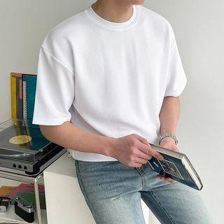 Wrinkle-free Plain T-shirt