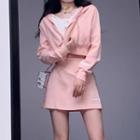 Cropped Hooded Jacket / A-line Skirt
