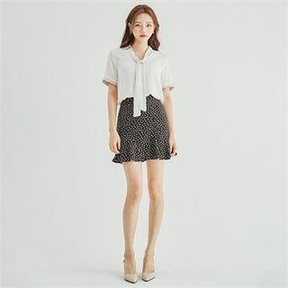 Tie-neck Contrast-cuff Blouse