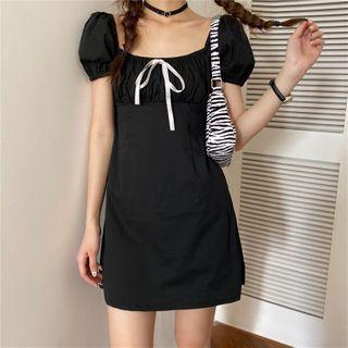 Short-sleeve Square-neck Mini Dress
