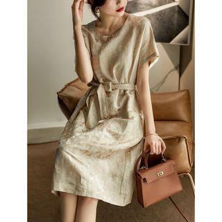 Short-sleeve Floral Jacquard A-line Dress