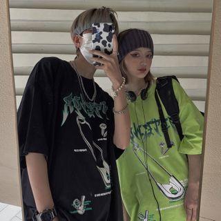 Lettering Pin Short-sleeve Round Neck T-shirt