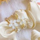 Flower Hook Earring 1 Pair - Silver Steel - White Flower - Gold - One Size