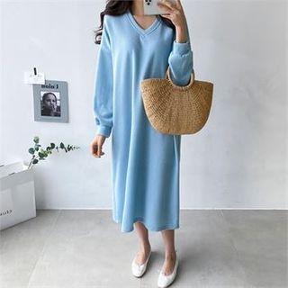 V-neck Drop-shoulder Dress