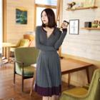 Long-sleeve Contrast-trim Pleated Knit Dress