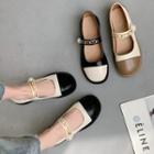 Two-tone Chain Mary Jane Shoes