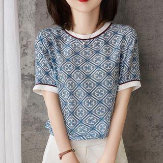 Short-sleeve Pattern Satin T-shirt