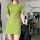 Short-sleeve Slim-fit Dress Fruit Green - One Size
