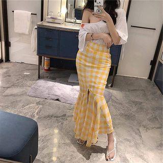 Short-sleeve Applique Plain Tee / Plaid Slim Fit Mermaid Skirt