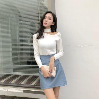 Cold Shoulder Turtleneck Long-sleeve Knit Top