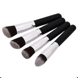 Set Of 4: Makeup Brush G-04-027 - 4 Pcs - Silver Black - L