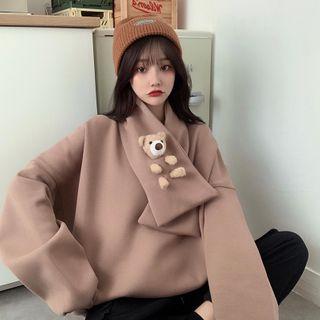 Set: Sweatshirt + Bear Accent Scarf