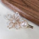 Faux Pearl Flower Hair Clip White & Gold - One Size