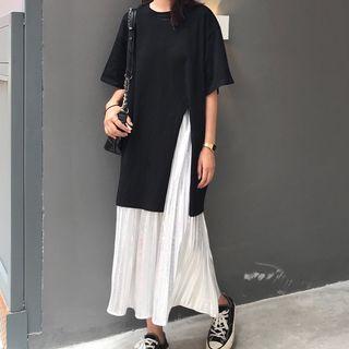Elbow-sleeve Slit T-shirt / Accordion Pleat Midi Skirt