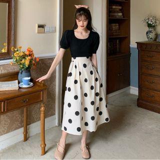 Short-sleeve Knit Top / Dotted Skirt