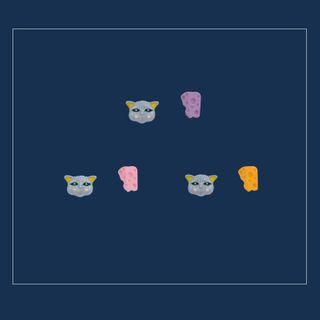 Non-matching Cat & Cheese Earring