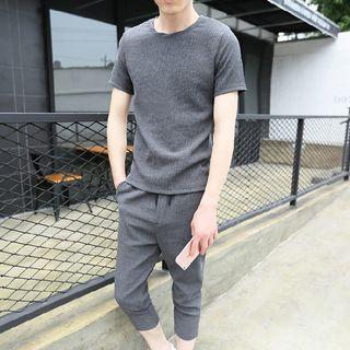 Set: Short Sleeve Plain T-shirt + Cropped Plain Pants