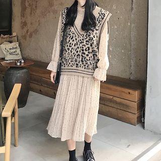 Bell-sleeve Midi Dotted Accordion Pleat Dress / Leopard Print Knit Vest