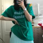 Lettering T-shirt / Pleated Midi Pencil Skirt