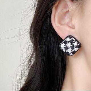 Houndstooth Geometric Stud Earring