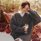 Raglan V-neck Cable-knit Sweater